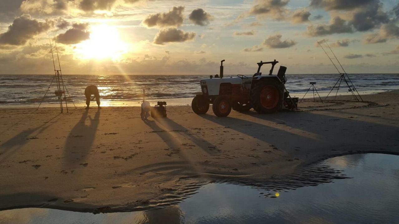 Buitenhuis Egmond エグモント・アーン・デン・フフ エクステリア 写真